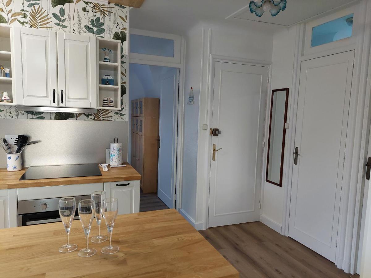 Au Gre Des Marees 2 Appartement Face A La Mer 2Eme Etage Ault Zewnętrze zdjęcie
