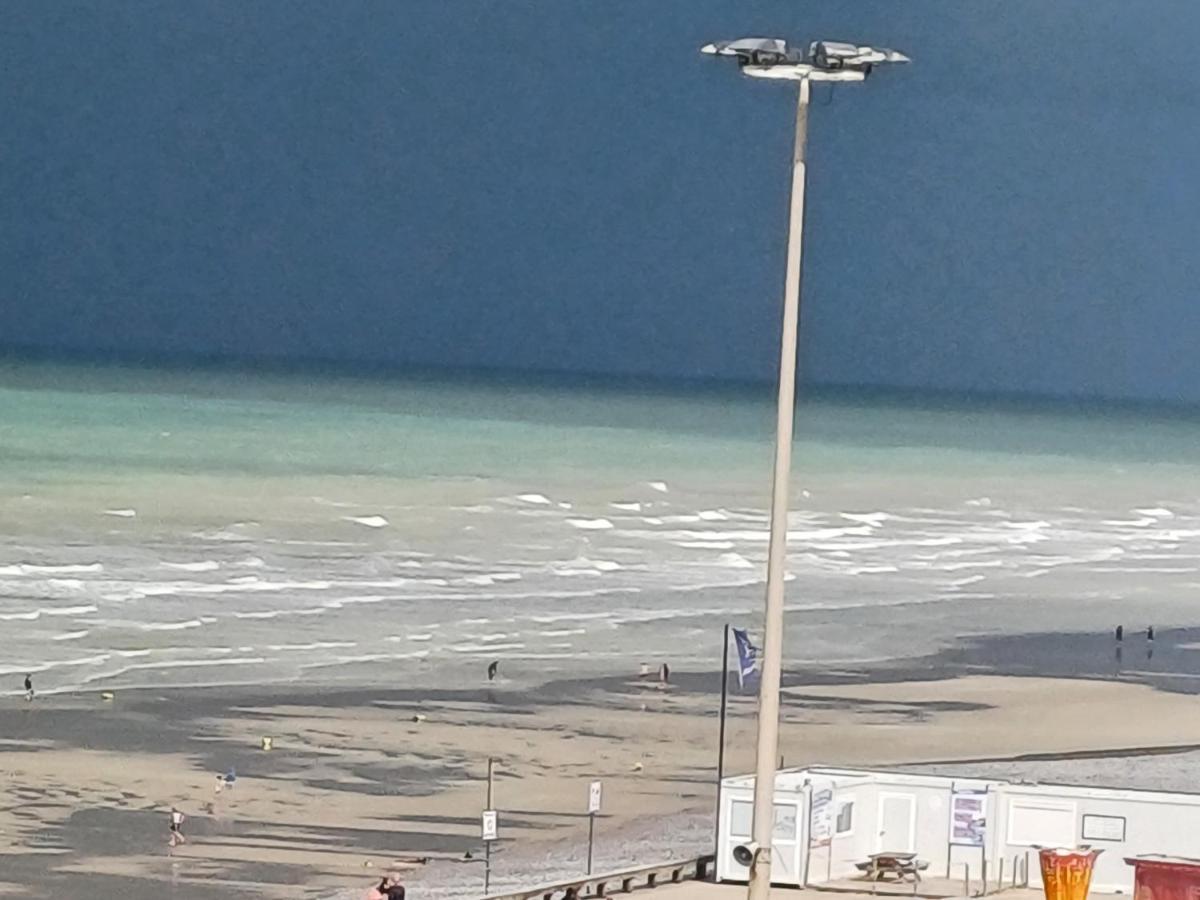 Au Gre Des Marees 2 Appartement Face A La Mer 2Eme Etage Ault Zewnętrze zdjęcie